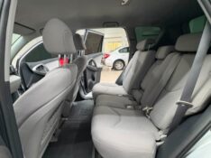 TOYOTA RAV4 2.4 4X2 16V /2011 DE CONTO AUTOMÓVEIS SARANDI / Carros no Vale