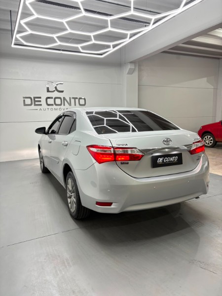 TOYOTA COROLLA 1.8 XEI 16V /2017 DE CONTO AUTOMÓVEIS SARANDI / Carros no Vale TOYOTA COROLLA 1.8 XEI 16V /2017 DE CONTO AUTOMÓVEIS SARANDI / Carros no Vale