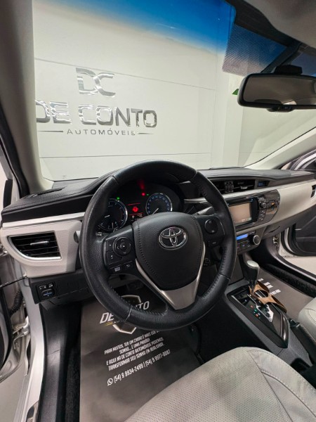 TOYOTA COROLLA 1.8 XEI 16V /2017 DE CONTO AUTOMÓVEIS SARANDI / Carros no Vale TOYOTA COROLLA 1.8 XEI 16V /2017 DE CONTO AUTOMÓVEIS SARANDI / Carros no Vale