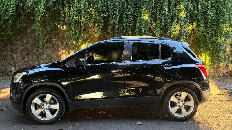 CHEVROLET TRACKER LTZ 1.8 AT 2013/2014 ESTAÇÃO DO CARRO ESTRELA / Carros no Vale