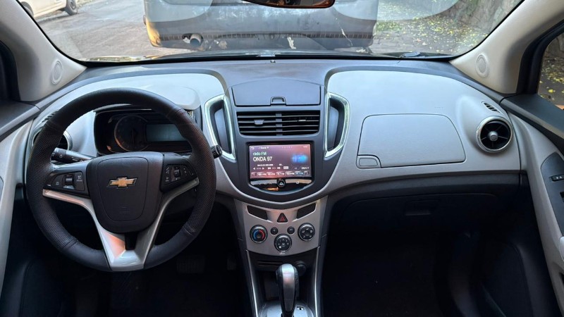 CHEVROLET TRACKER LTZ 1.8 AT 2013/2014 ESTAÇÃO DO CARRO ESTRELA / Carros no Vale