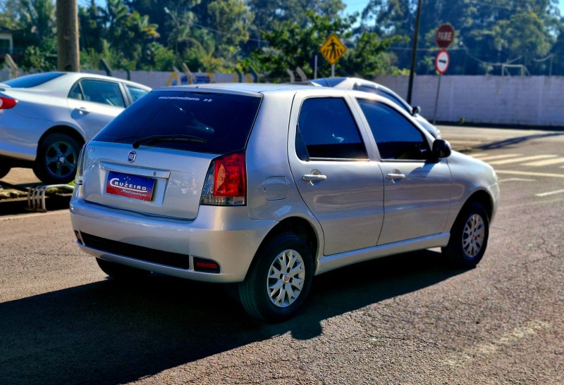 FIAT PALIO 1.0 FIRE 2016/2017 CRUZEIRO MULTIMARCAS CRUZEIRO DO SUL / Carros no Vale