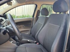 VOLKSWAGEN GOL COMFORTLINE 1.6 2016/2017 ESTAÇÃO DO CARRO ESTRELA / Carros no Vale