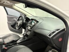 FORD FOCUS 2.0 TITANIUM PLUS 16V /2018 DE CONTO AUTOMÓVEIS SARANDI / Carros no Vale