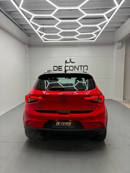 FIAT ARGO 1.3 8V TREKKING /2024 DE CONTO AUTOMÓVEIS SARANDI / Carros no Vale
