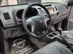 TOYOTA HILUX 2.7 SR 4X2 CD 16V FLEX 4P AUTOMÁTICO /2015 DE CONTO AUTOMÓVEIS SARANDI / Carros no Vale