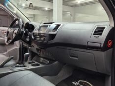 TOYOTA HILUX 2.7 SR 4X2 CD 16V FLEX 4P AUTOMÁTICO /2015 DE CONTO AUTOMÓVEIS SARANDI / Carros no Vale