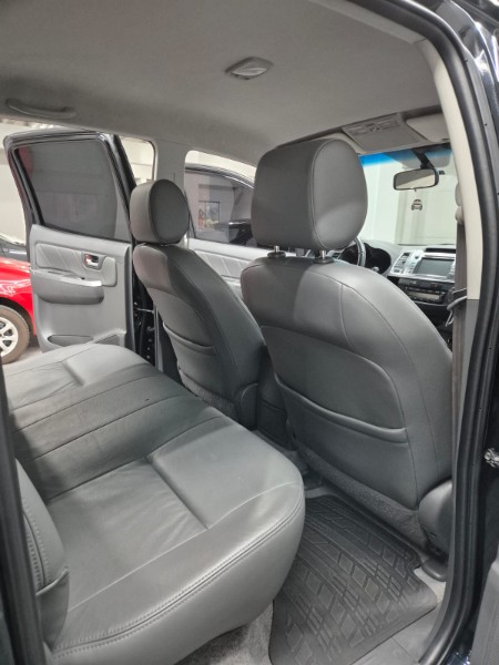 TOYOTA HILUX 2.7 SR 4X2 CD 16V FLEX 4P AUTOMÁTICO /2015 DE CONTO AUTOMÓVEIS SARANDI / Carros no Vale TOYOTA HILUX 2.7 SR 4X2 CD 16V FLEX 4P AUTOMÁTICO /2015 DE CONTO AUTOMÓVEIS SARANDI / Carros no Vale