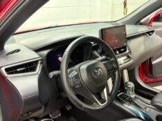 TOYOTA COROLLA CROSS XRE /2024 DE CONTO AUTOMÓVEIS SARANDI / Carros no Vale