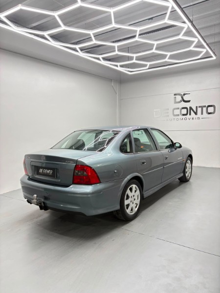CHEVROLET VECTRA 2.2 CHALLENGE 16V /2001 DE CONTO AUTOMÓVEIS SARANDI / Carros no Vale