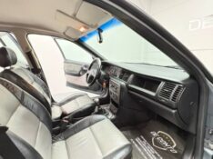CHEVROLET VECTRA 2.2 CHALLENGE 16V /2001 DE CONTO AUTOMÓVEIS SARANDI / Carros no Vale