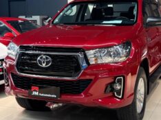 TOYOTA HILLUX CD SRV 2018/2019 JM AUTOMÓVEIS VENÂNCIO AIRES / Carros no Vale