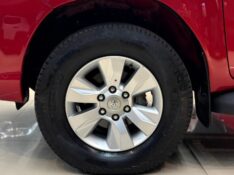 TOYOTA HILLUX CD SRV 2018/2019 JM AUTOMÓVEIS VENÂNCIO AIRES / Carros no Vale