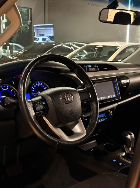 TOYOTA HILLUX CD SRV 2018/2019 JM AUTOMÓVEIS VENÂNCIO AIRES / Carros no Vale