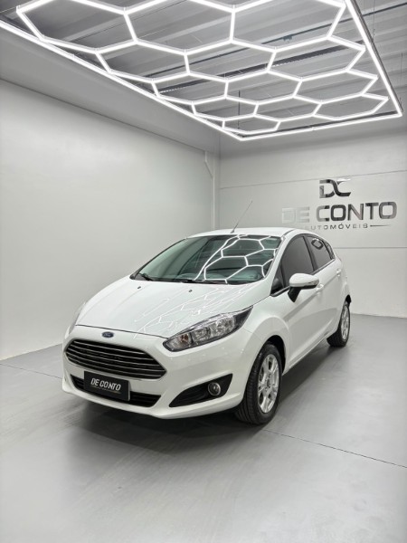 FORD FIESTA 1.5 SE HATCH 16V FLEX 4P MANUAL /2016 DE CONTO AUTOMÓVEIS SARANDI / Carros no Vale