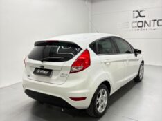 FORD FIESTA 1.5 SE HATCH 16V FLEX 4P MANUAL /2016 DE CONTO AUTOMÓVEIS SARANDI / Carros no Vale
