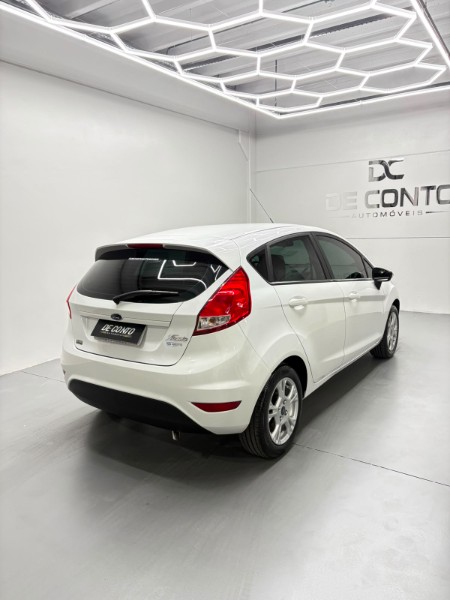 FORD FIESTA 1.5 SE HATCH 16V FLEX 4P MANUAL /2016 DE CONTO AUTOMÓVEIS SARANDI / Carros no Vale