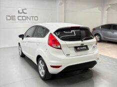 FORD FIESTA 1.5 SE HATCH 16V FLEX 4P MANUAL /2016 DE CONTO AUTOMÓVEIS SARANDI / Carros no Vale