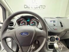 FORD FIESTA 1.5 SE HATCH 16V FLEX 4P MANUAL /2016 DE CONTO AUTOMÓVEIS SARANDI / Carros no Vale