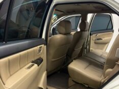 TOYOTA HILUX SW4 3.0 SRV 4X4 7 LUGARES 16V TURBO INTERCOOLER DIESEL 4P AUT /2014 DE CONTO AUTOMÓVEIS SARANDI / Carros no Vale