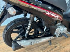 HONDA MOTOS BIZ 125 /2016 RT 811 VEÍCULOS ARROIO DO MEIO / Carros no Vale