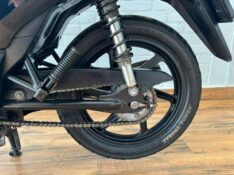 HONDA MOTOS BIZ 125 /2016 RT 811 VEÍCULOS ARROIO DO MEIO / Carros no Vale