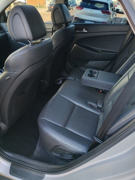 HYUNDAI NEW TUCSON 1.6 TURBO GDI /2020 CHIMA VEÍCULOS VENÂNCIO AIRES / Carros no Vale HYUNDAI NEW TUCSON 1.6 TURBO GDI /2020 CHIMA VEÍCULOS VENÂNCIO AIRES / Carros no Vale