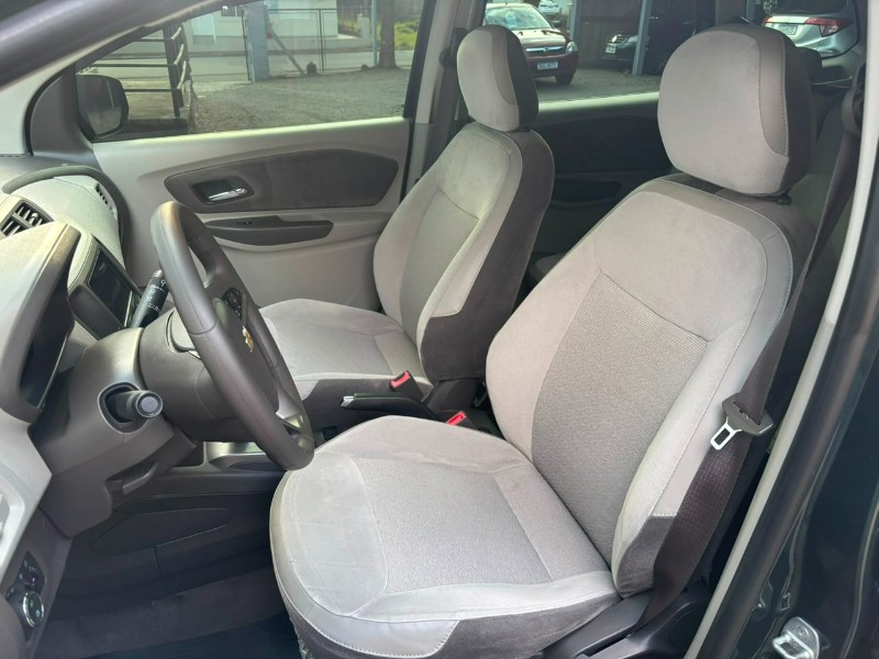 CHEVROLET SPIN LTZ /2014 RT 811 VEÍCULOS ARROIO DO MEIO / Carros no Vale