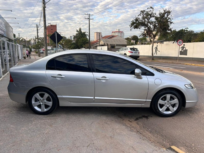 HONDA CIVIC SEDAN LXS 1.8 2008/2008 LS MULTIMARCAS VENÂNCIO AIRES / Carros no Vale