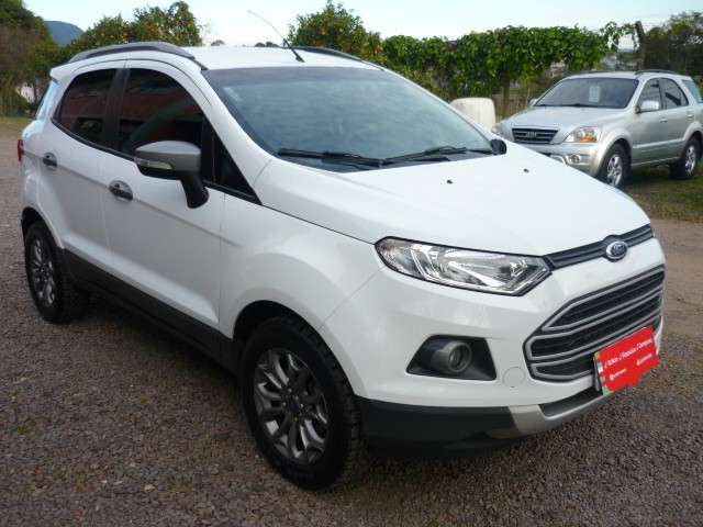 FORD ECOSPORT FREESTYLE 1.6 16V FLEX 5P 2014/2015 PREMIUM AUTOMÓVEIS ARROIO DO MEIO / Carros no Vale FORD ECOSPORT FREESTYLE 1.6 16V FLEX 5P 2014/2015 PREMIUM AUTOMÓVEIS ARROIO DO MEIO / Carros no Vale