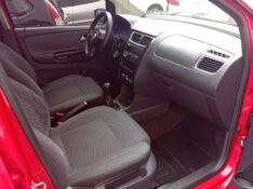 VOLKSWAGEN FOX GII 1.0 2010/2011 ALTERNATIVA VEÍCULOS LAJEADO / Carros no Vale