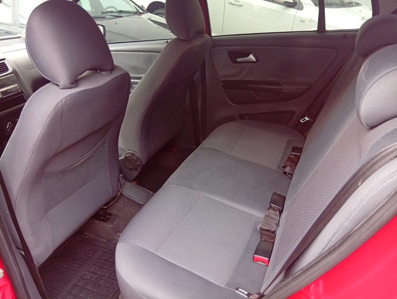 VOLKSWAGEN FOX GII 1.0 2010/2011 ALTERNATIVA VEÍCULOS LAJEADO / Carros no Vale