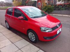 VOLKSWAGEN FOX GII 1.0 2010/2011 ALTERNATIVA VEÍCULOS LAJEADO / Carros no Vale