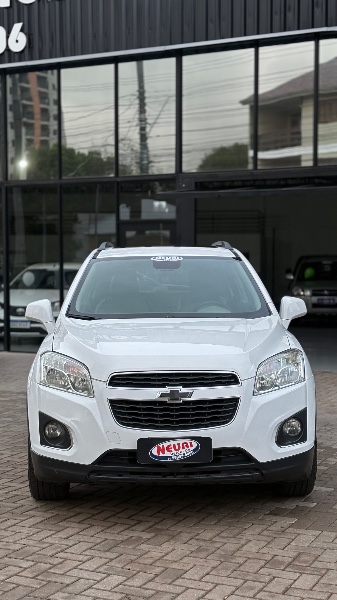 CHEVROLET TRACKER 1.8 LTZ 4X2 16V 2015 /2015 NEURI VEÍCULOS LAJEADO / Carros no Vale