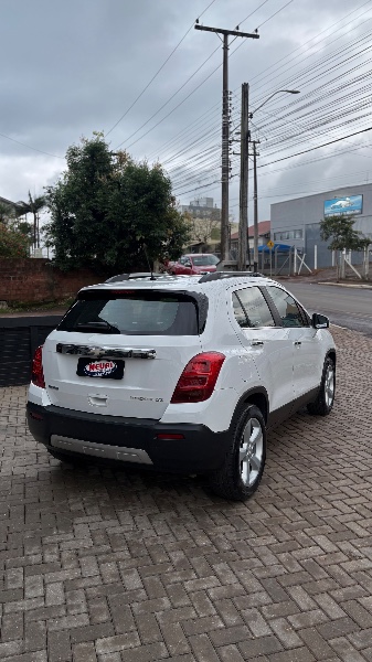 CHEVROLET TRACKER 1.8 LTZ 4X2 16V 2015 /2015 NEURI VEÍCULOS LAJEADO / Carros no Vale