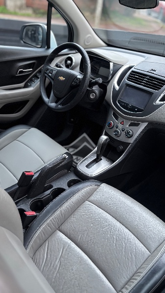 CHEVROLET TRACKER 1.8 LTZ 4X2 16V 2015 /2015 NEURI VEÍCULOS LAJEADO / Carros no Vale