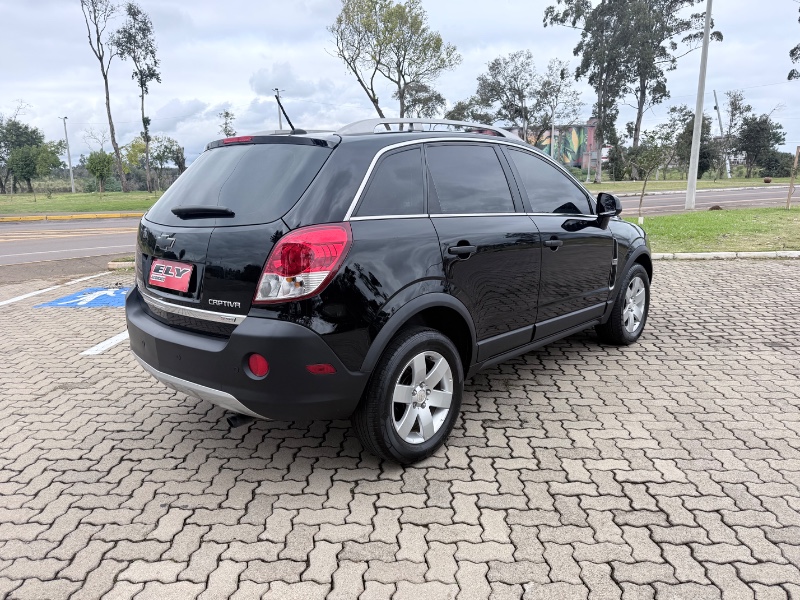 CHEVROLET CAPTIVA 2.4 ECOTEC FWD 2010/2010 ELY AUTOMÓVEIS LAJEADO / Carros no Vale