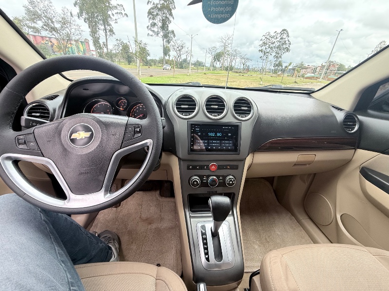 CHEVROLET CAPTIVA 2.4 ECOTEC FWD 2010/2010 ELY AUTOMÓVEIS LAJEADO / Carros no Vale