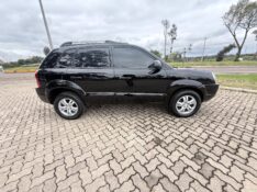 HYUNDAI TUCSON 2.0 16V AUT. 2008/2008 ELY AUTOMÓVEIS LAJEADO / Carros no Vale