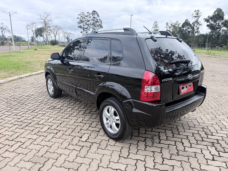 HYUNDAI TUCSON 2.0 16V AUT. 2008/2008 ELY AUTOMÓVEIS LAJEADO / Carros no Vale
