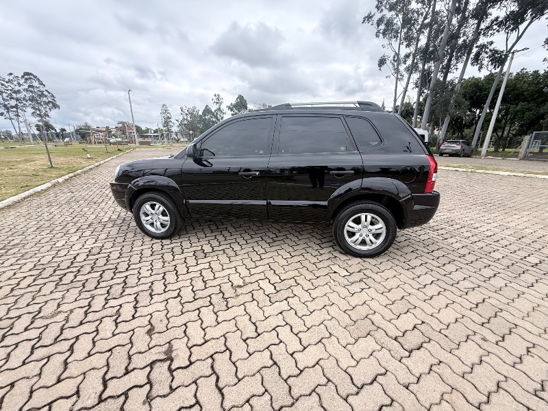 HYUNDAI TUCSON 2.0 16V AUT. 2008/2008 ELY AUTOMÓVEIS LAJEADO / Carros no Vale