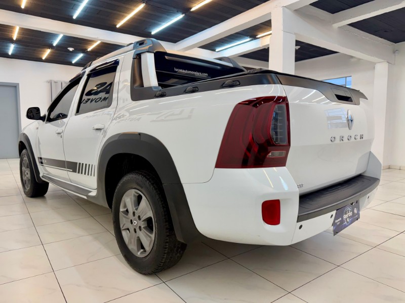 RENAULT OROCH DYNAMIQUE 1.6 2016/2016 LUCAS AUTOMÓVEIS BOM RETIRO DO SUL / Carros no Vale