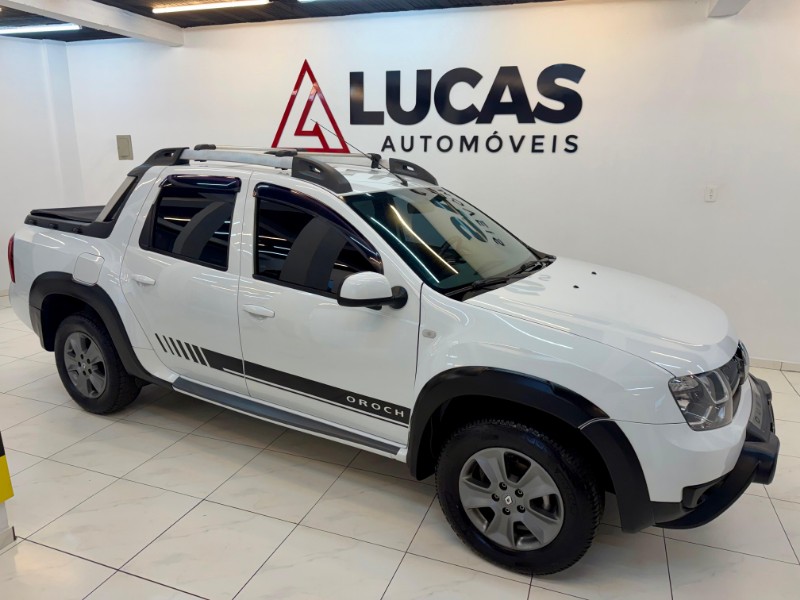 RENAULT OROCH DYNAMIQUE 1.6 2016/2016 LUCAS AUTOMÓVEIS BOM RETIRO DO SUL / Carros no Vale