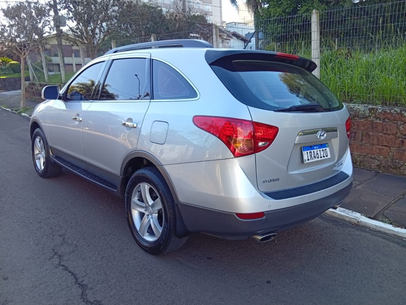 HYUNDAI VERACRUZ GLS 4WD V6 3.8 2010 2010/2010 ALTERNATIVA VEÍCULOS LAJEADO / Carros no Vale HYUNDAI VERACRUZ GLS 4WD V6 3.8 2010 2010/2010 ALTERNATIVA VEÍCULOS LAJEADO / Carros no Vale