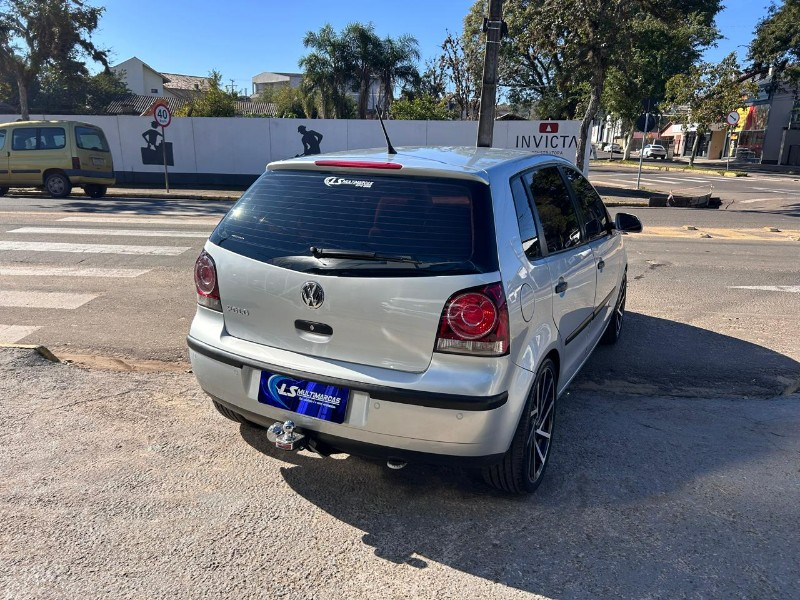 VOLKSWAGEN POLO 1.6 MI 8V 2010/2010 LS MULTIMARCAS VENÂNCIO AIRES / Carros no Vale