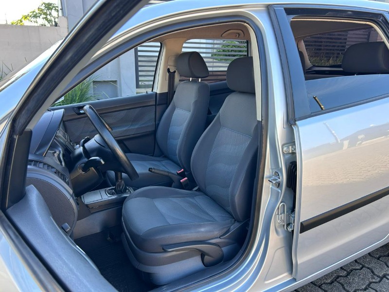 VOLKSWAGEN POLO 1.6 MI 8V 2010/2010 LS MULTIMARCAS VENÂNCIO AIRES / Carros no Vale