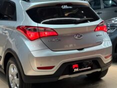 HYUNDAI HB20X 1.6 STYLE 16V 2014/2014 JM AUTOMÓVEIS VENÂNCIO AIRES / Carros no Vale