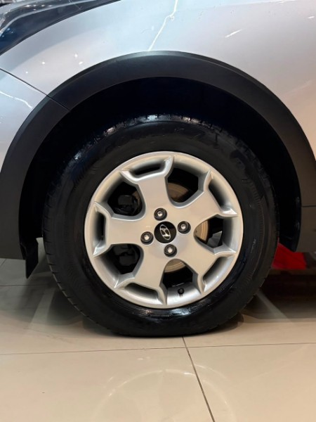 HYUNDAI HB20X 1.6 STYLE 16V 2014/2014 JM AUTOMÓVEIS VENÂNCIO AIRES / Carros no Vale