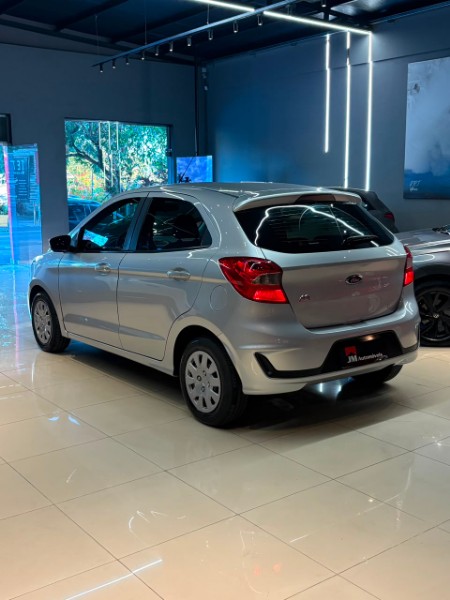 FORD KA 1.0 SE PLUS 2018/2019 JM AUTOMÓVEIS VENÂNCIO AIRES / Carros no Vale
