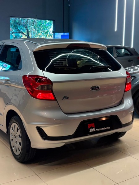 FORD KA 1.0 SE PLUS 2018/2019 JM AUTOMÓVEIS VENÂNCIO AIRES / Carros no Vale